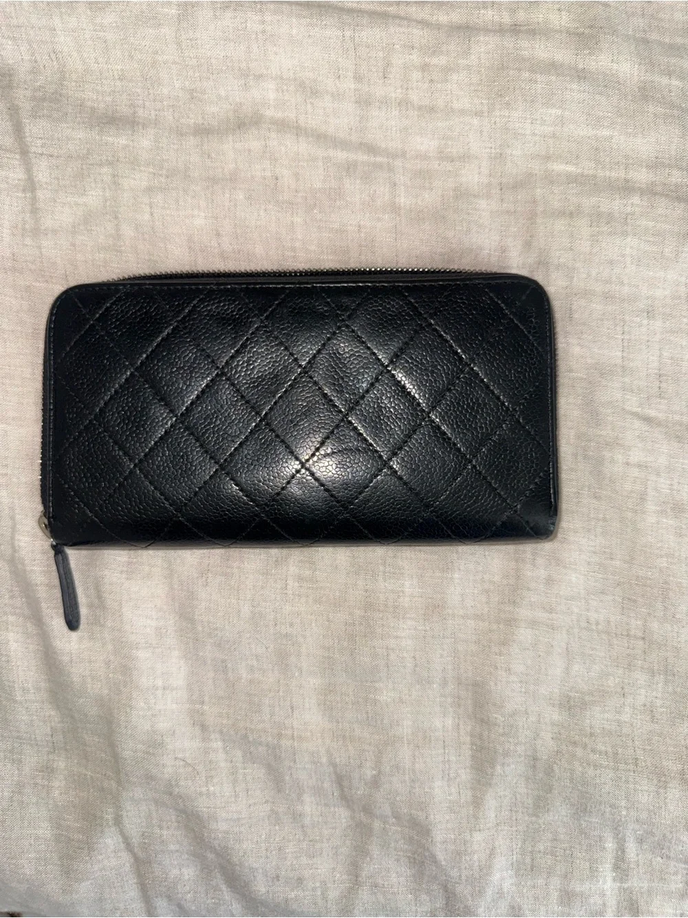 CHANEL Black zip wallet